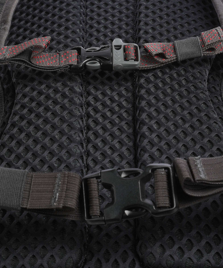 Klättermusen Delling 25L Hiking backpack raven