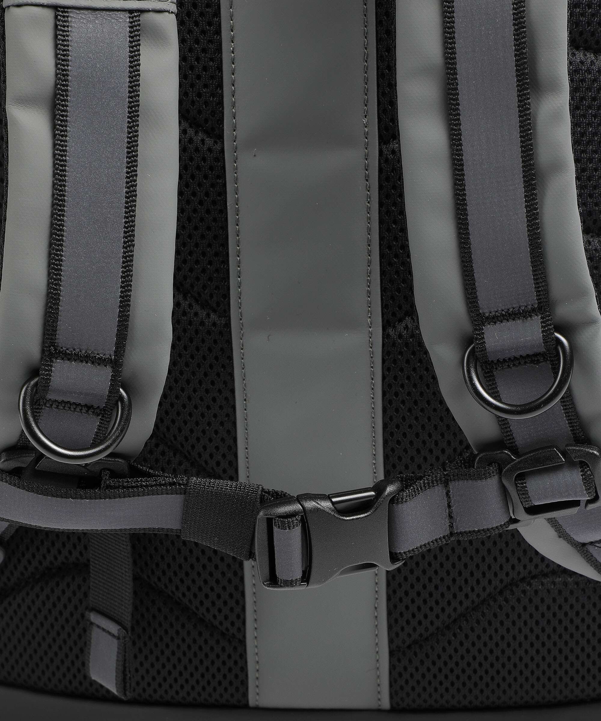 Sandqvist Stream Konrad Rolltop backpack multicolour/dark