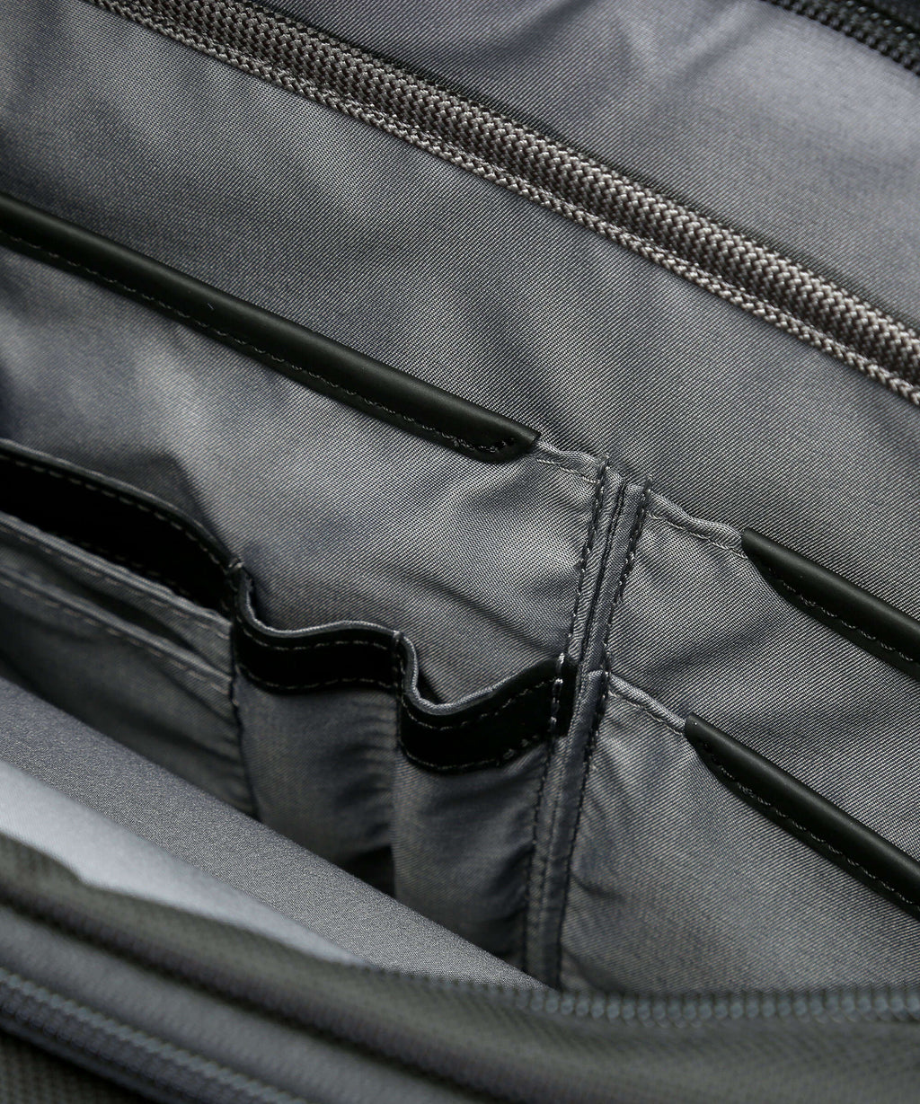 tumi Alpha 3 Briefcase black