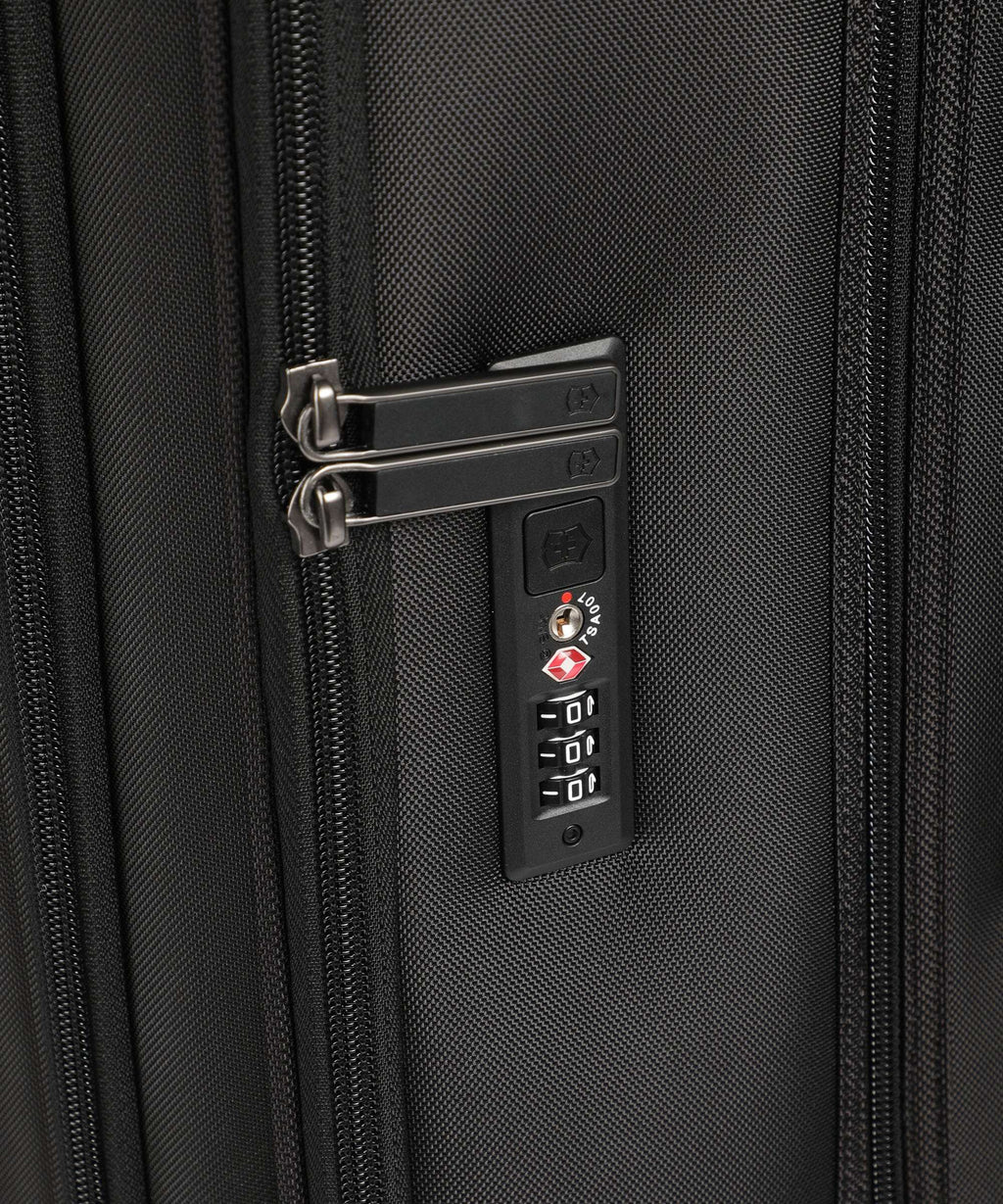 Victorinox Werks Traveler 7.0 XL Spinner (4 wheels) black