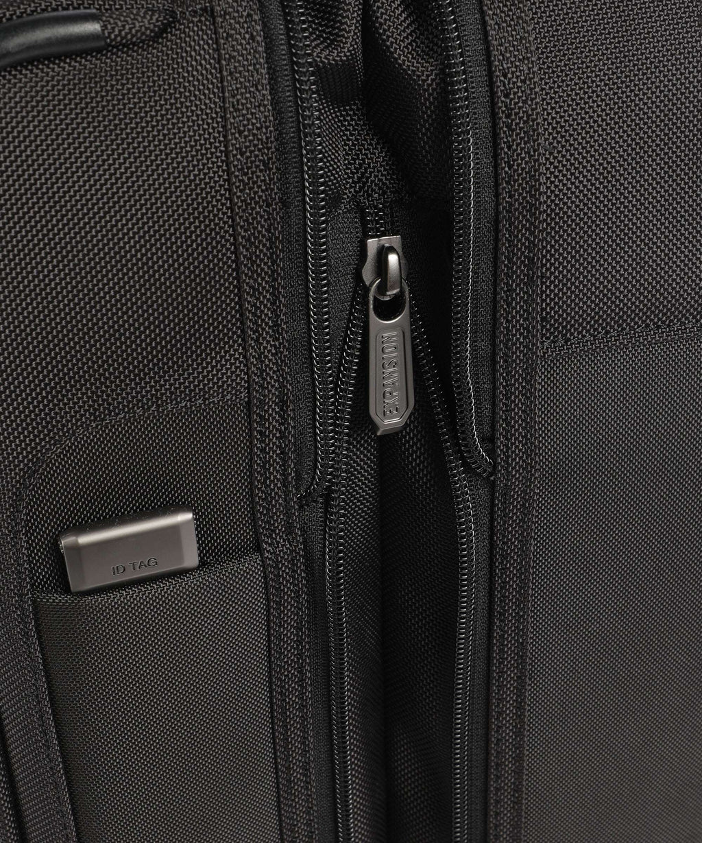 Victorinox Werks Traveler 7.0 GCO Spinner (4 wheels) black