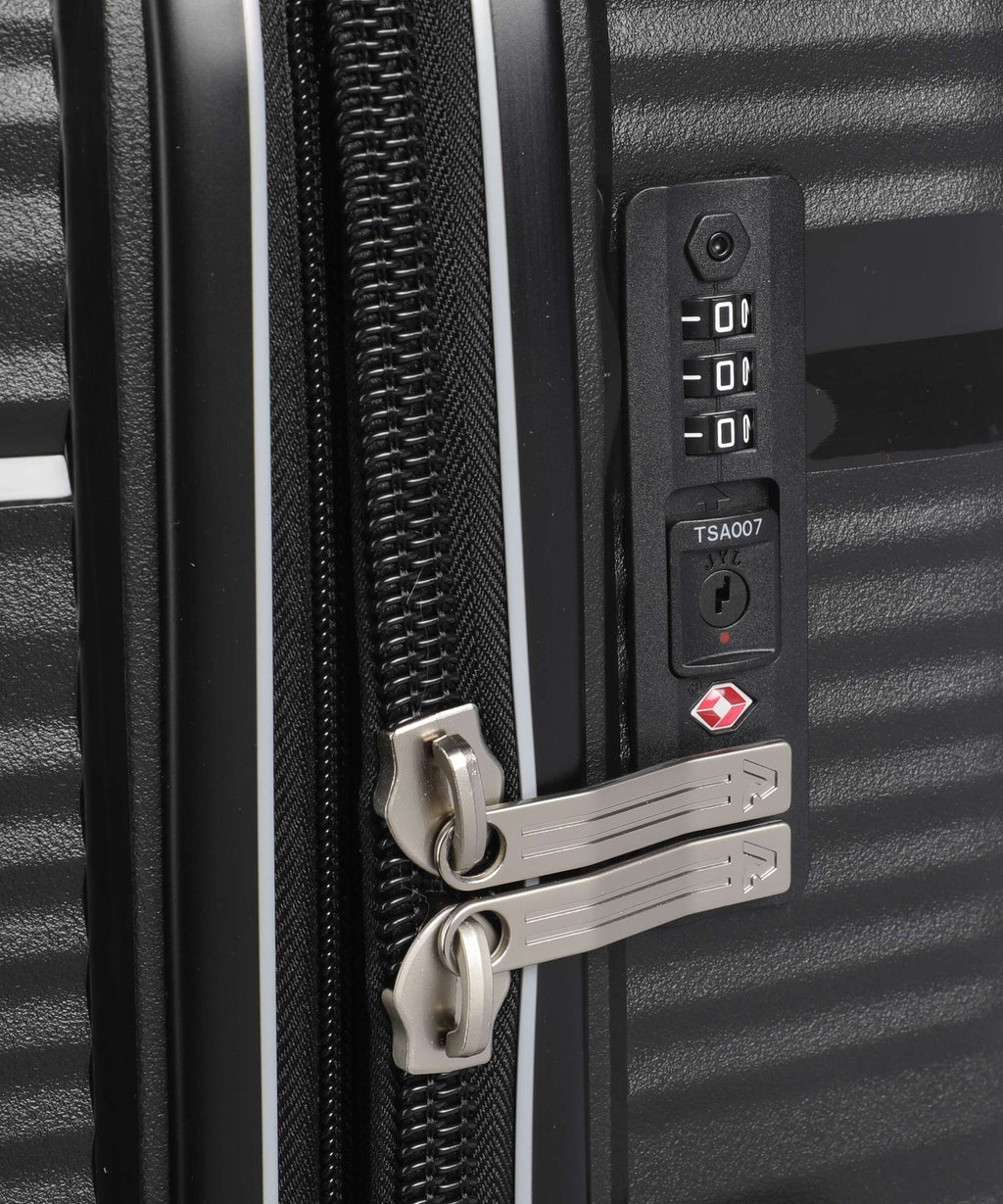 Roncato R-Lite Spinner (4 wheels) nero