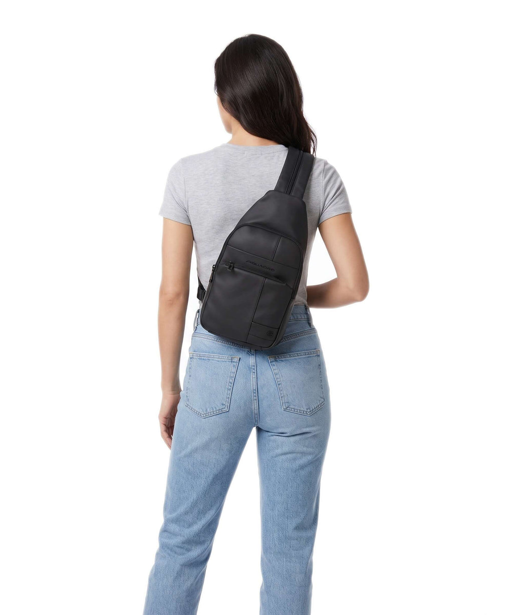 Piquadro W129W Sling bag nero