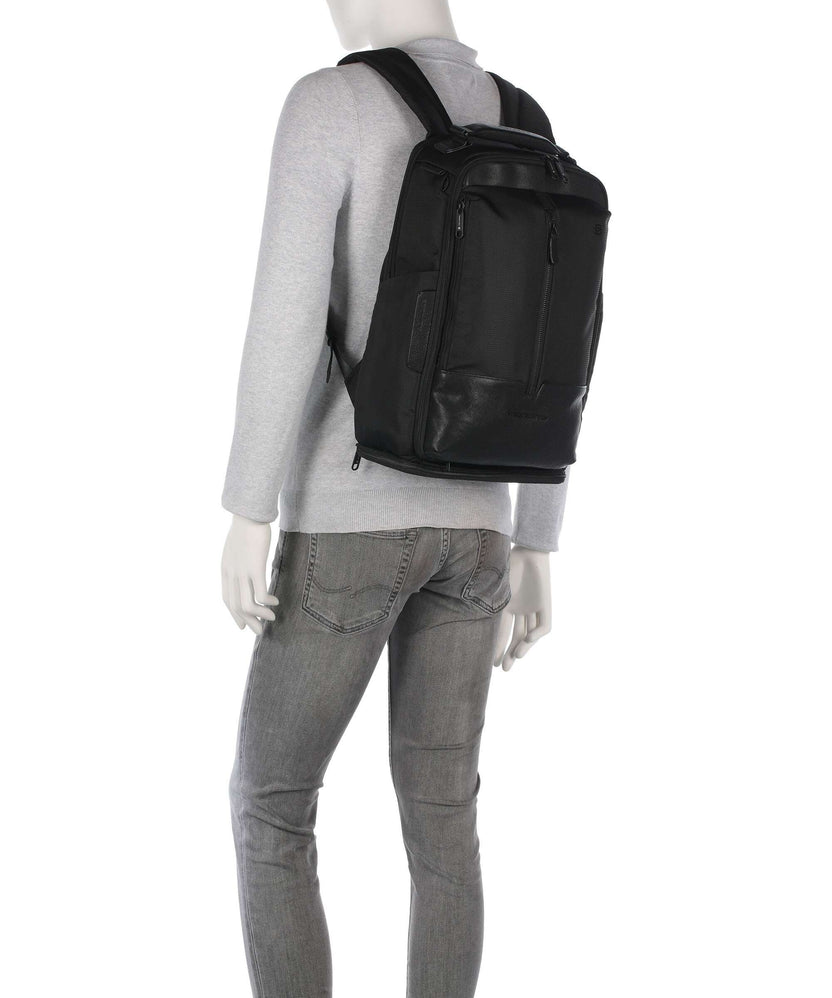 Piquadro W138 Travel backpack nero