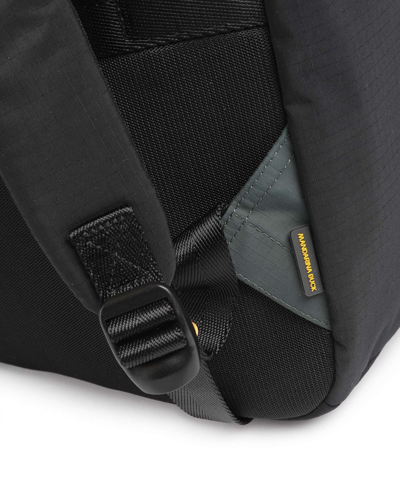 Mandarina Duck Y-Lite Backpack pine green