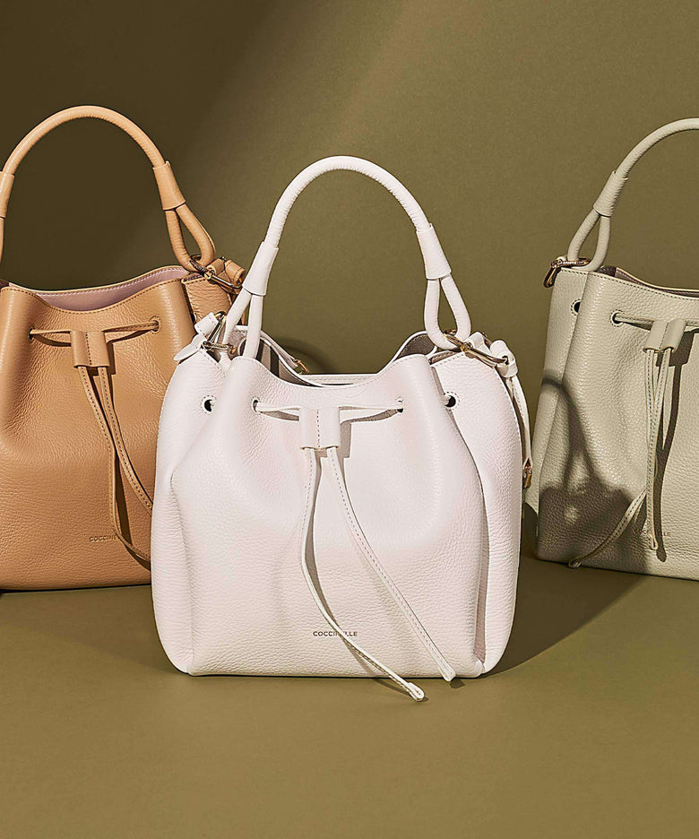 Coccinelle Eclyps Bucket bag brillant white