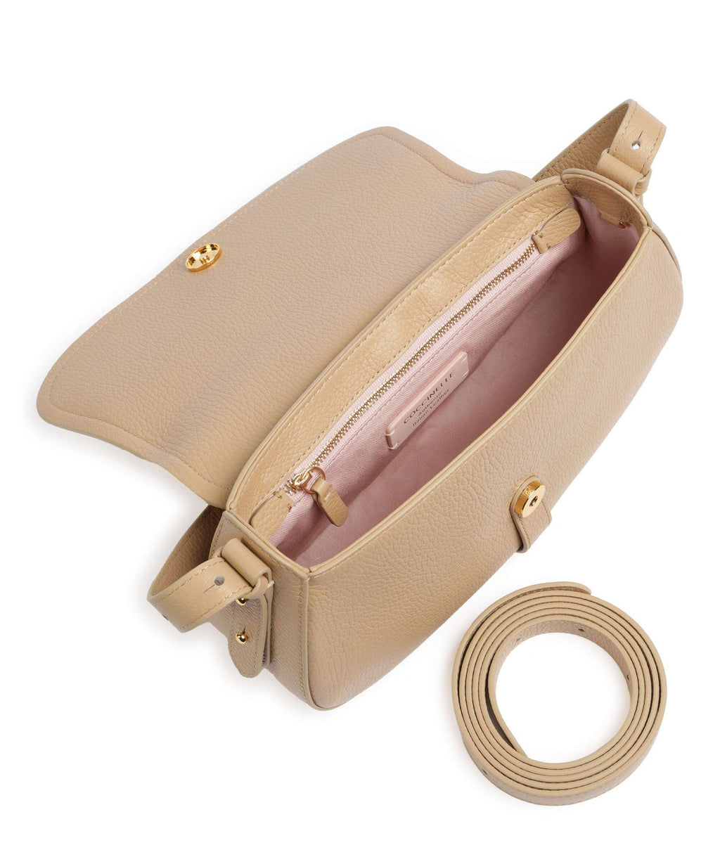 Coccinelle Magalu Shoulder bag fresh beige