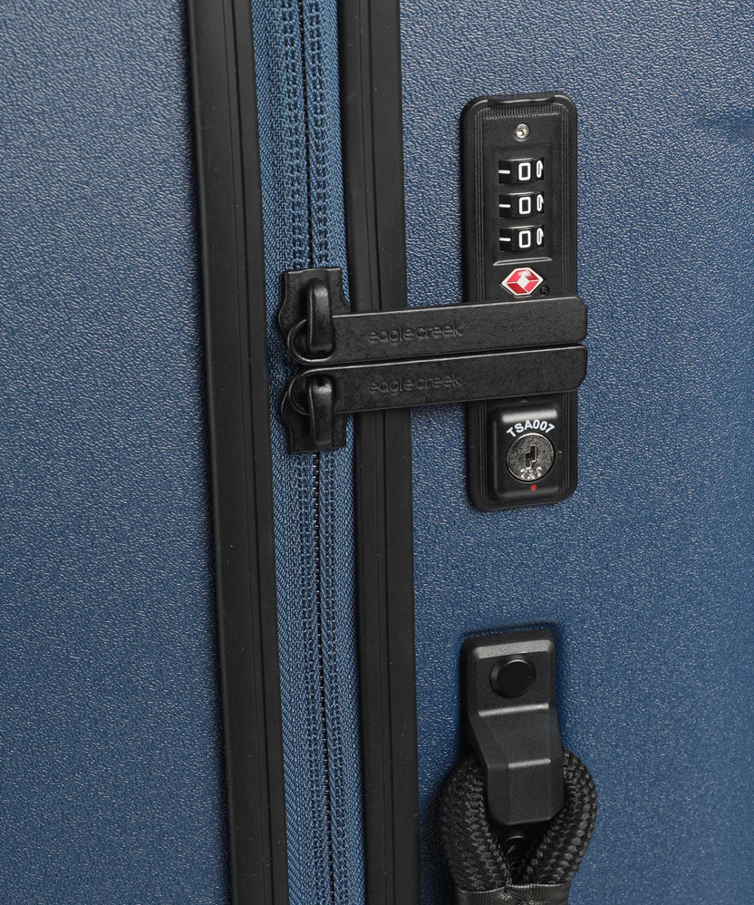 Eagle Creek Tarmac Spinner (4 wheels) blue jay