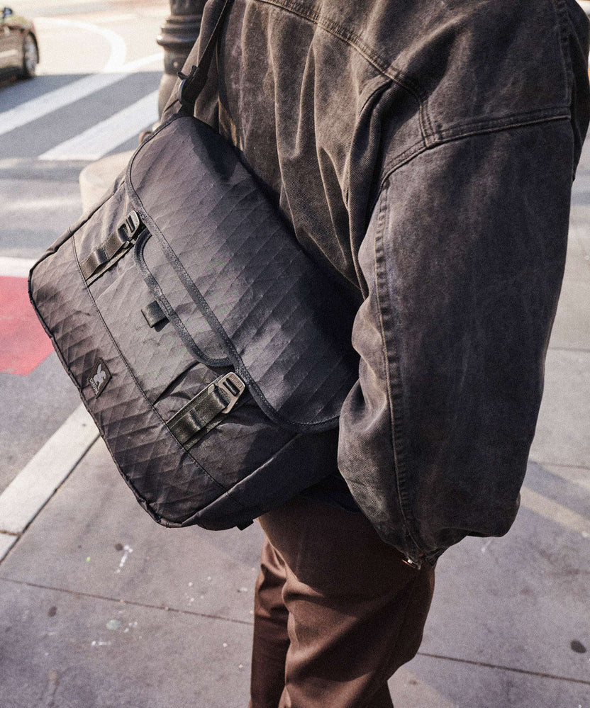 Chrome Midtown 20L Messenger bag sage