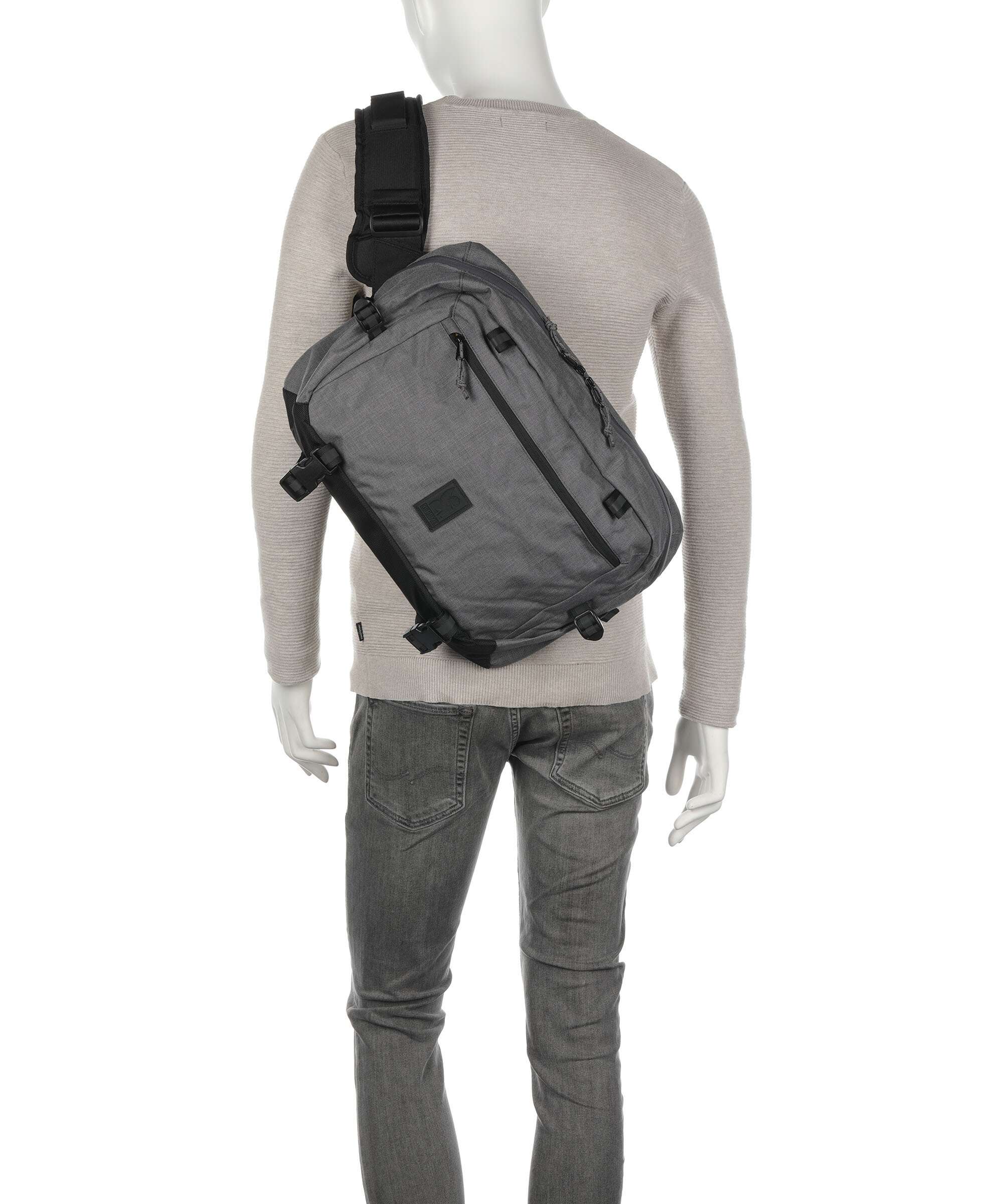 Chrome Kadet Max Crossbody bag sandstone