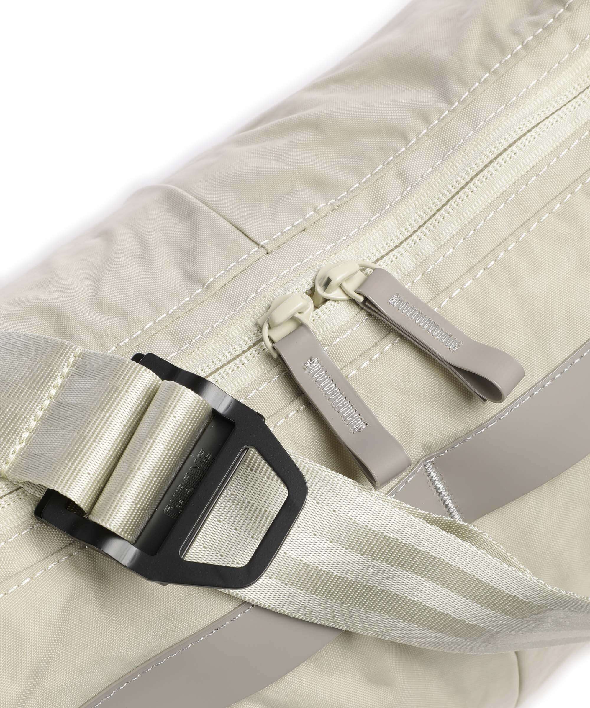 Chrome District Collection Yoyogi 14 Shoulder bag sandstone