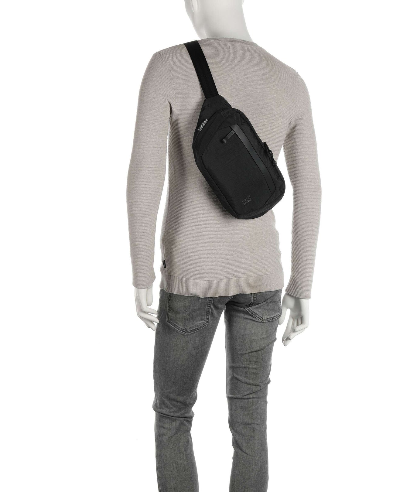 Chrome District Collection Sabin 6L Fanny pack black