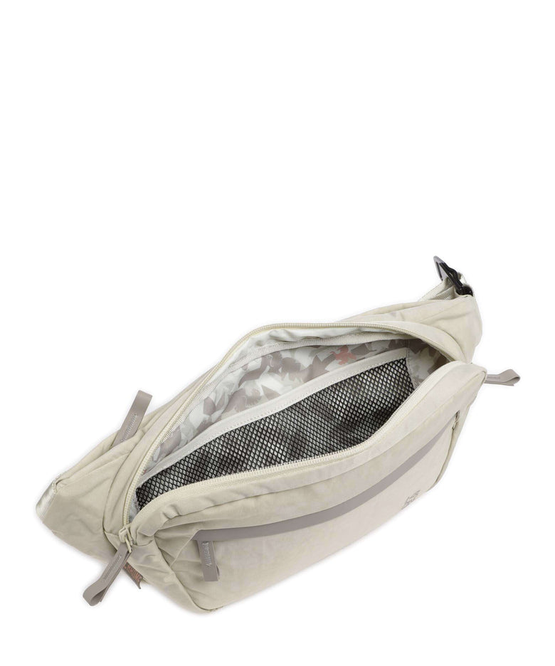 Chrome District Collection Sabin 6 Fanny pack sandstone