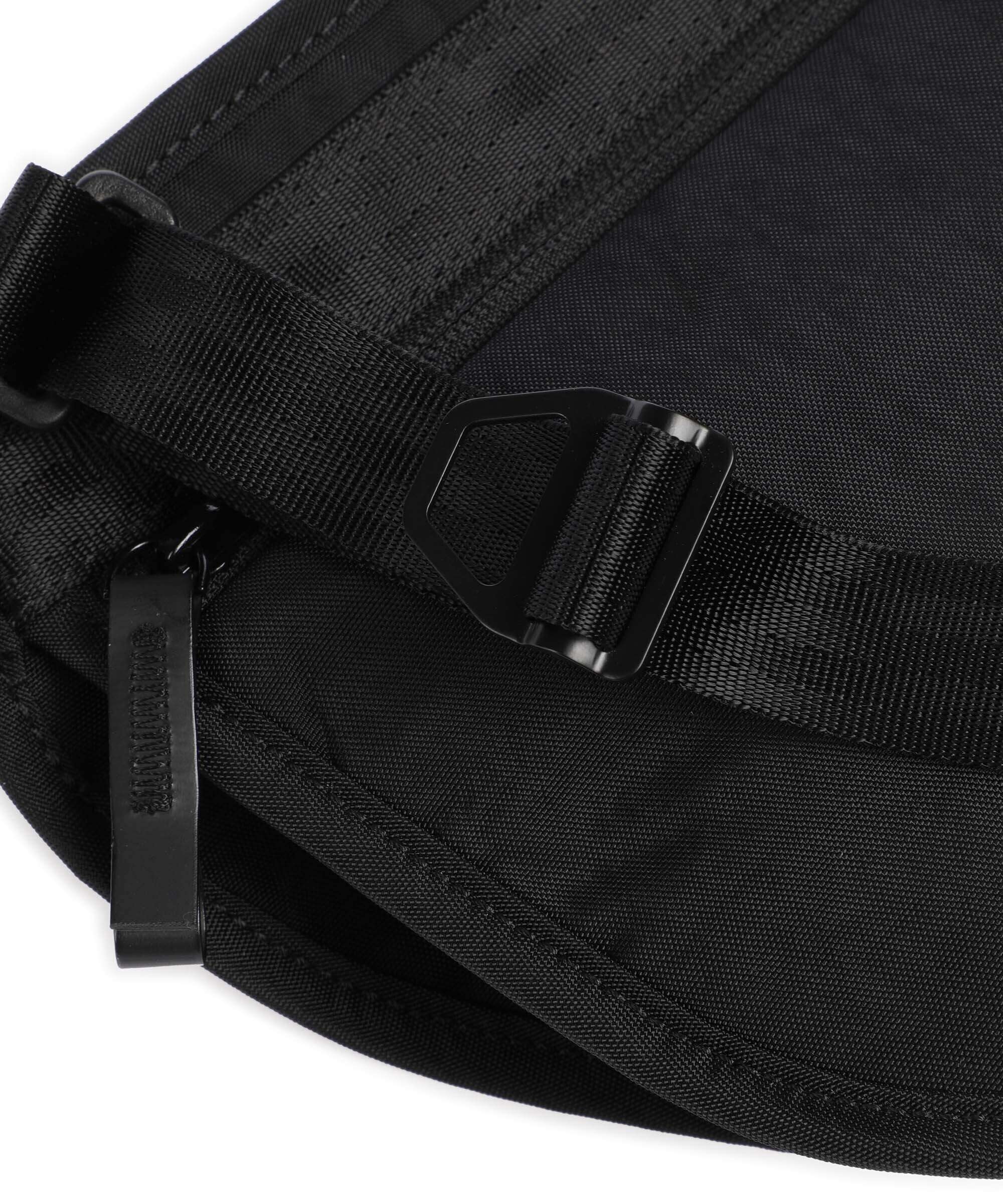 Chrome District Collection Sodo 3 Belt bag black