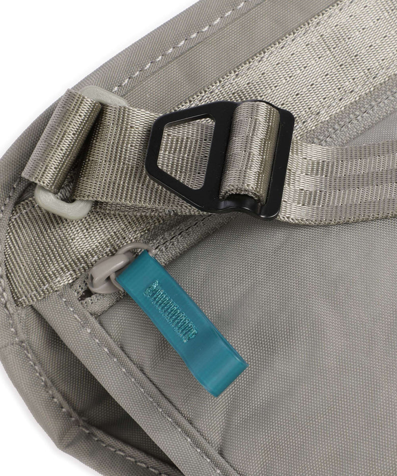 Chrome District Collection Sodo 3 Fanny pack sage