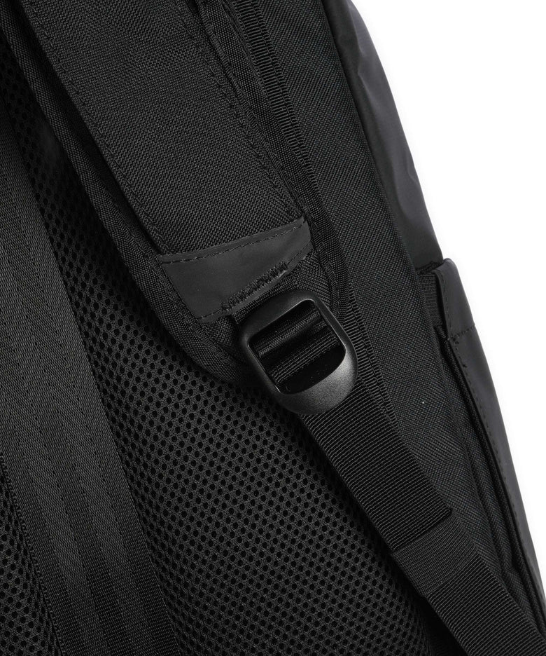 Chrome Volcan 35L Backpack black tarp