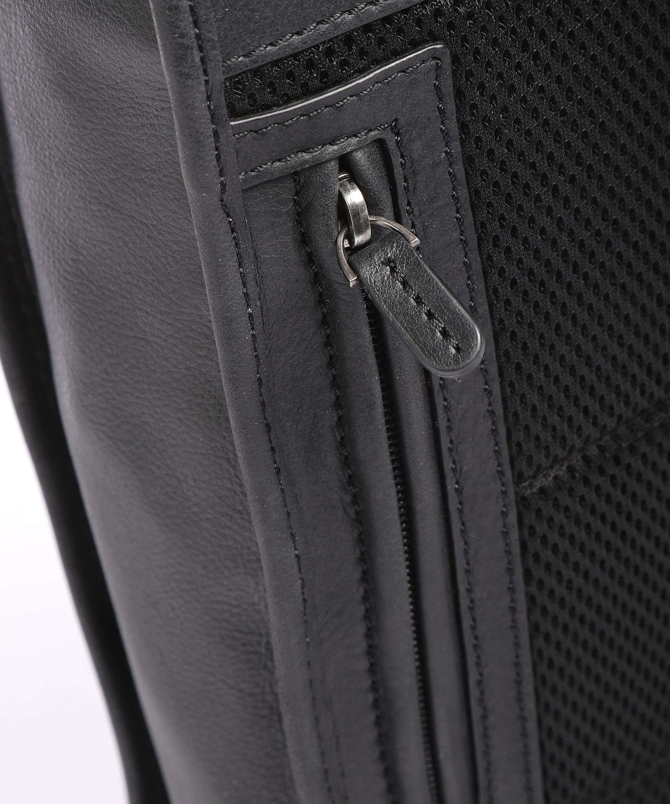 Castelijn & Beerens Carisma RFID Backpack black