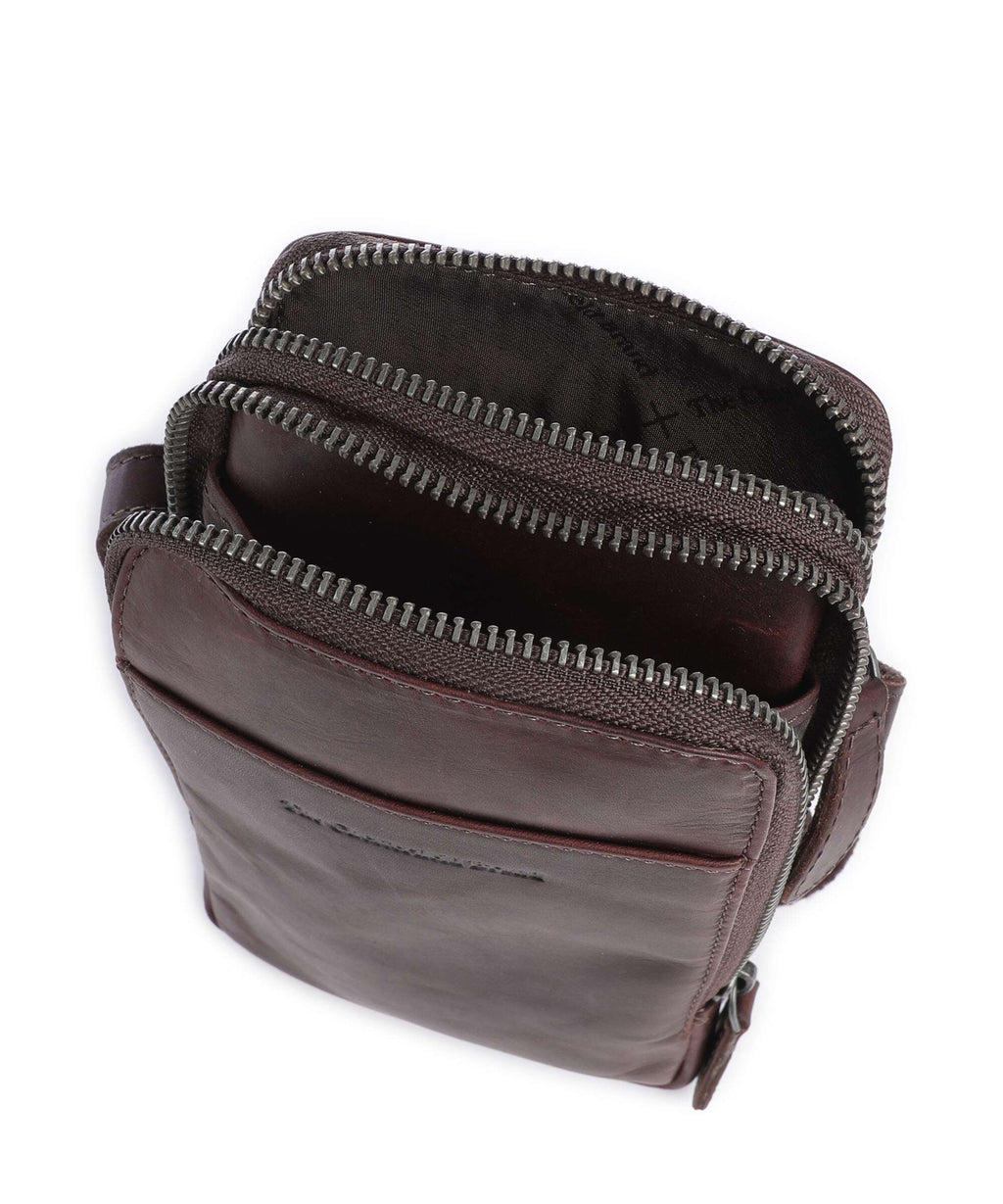 The Chesterfield Brand Cow Wax Pull Up Alesund Phone bag brown