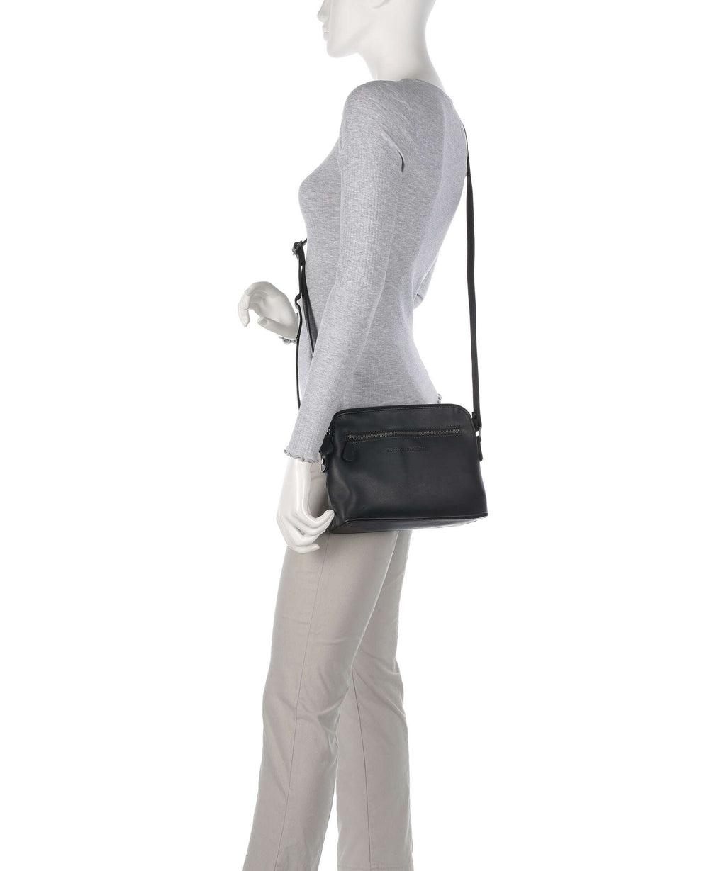 The Chesterfield Brand Wax Pull Up Cow Nebraska Crossbody bag black