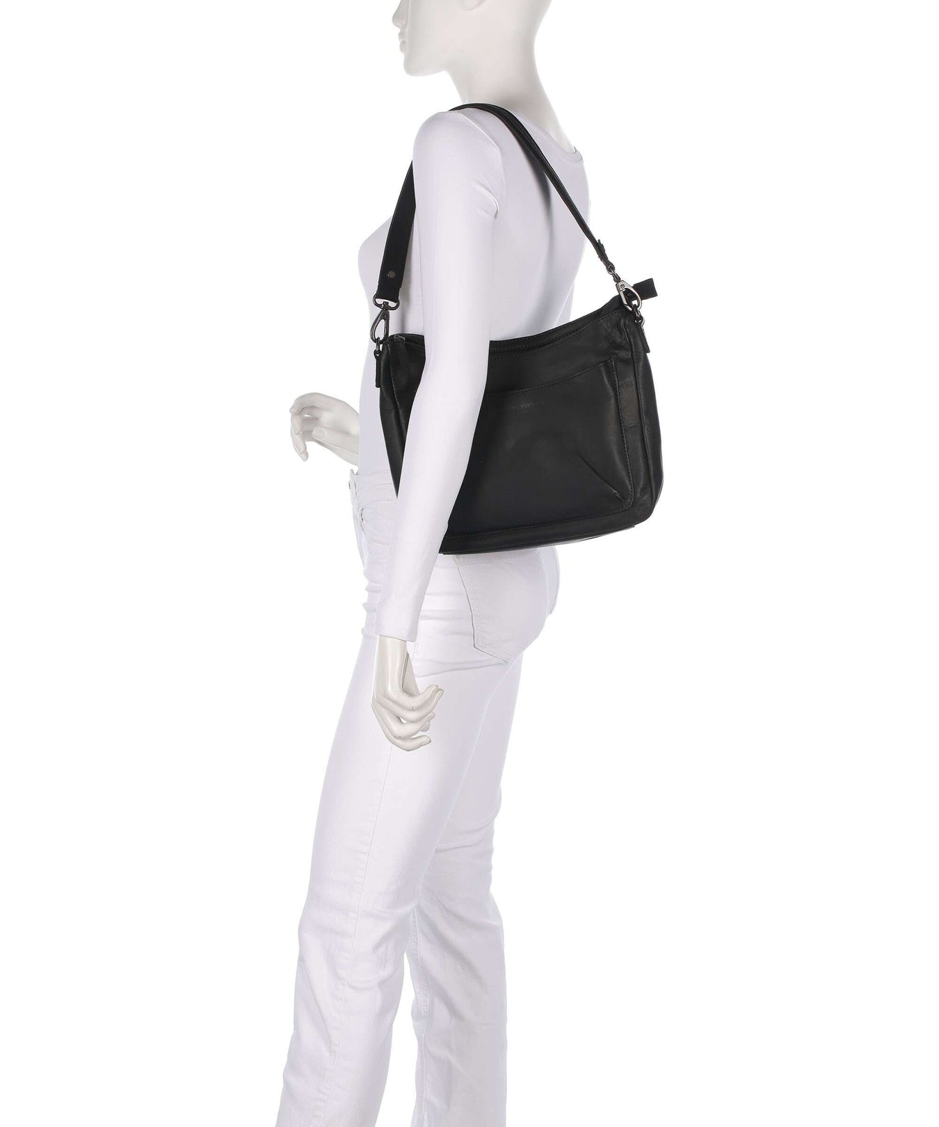 The Chesterfield Brand Wax Pull Up Cow Tivra Shoulder bag black