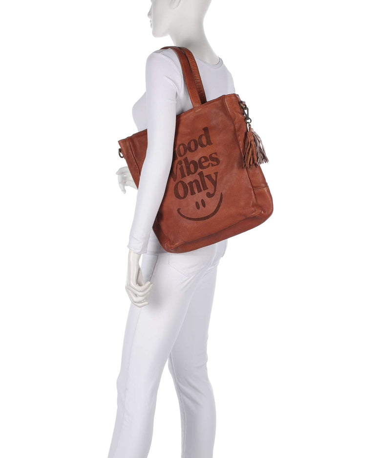 Taschendieb Wien Gutstrasse 1 Tote bag cognac