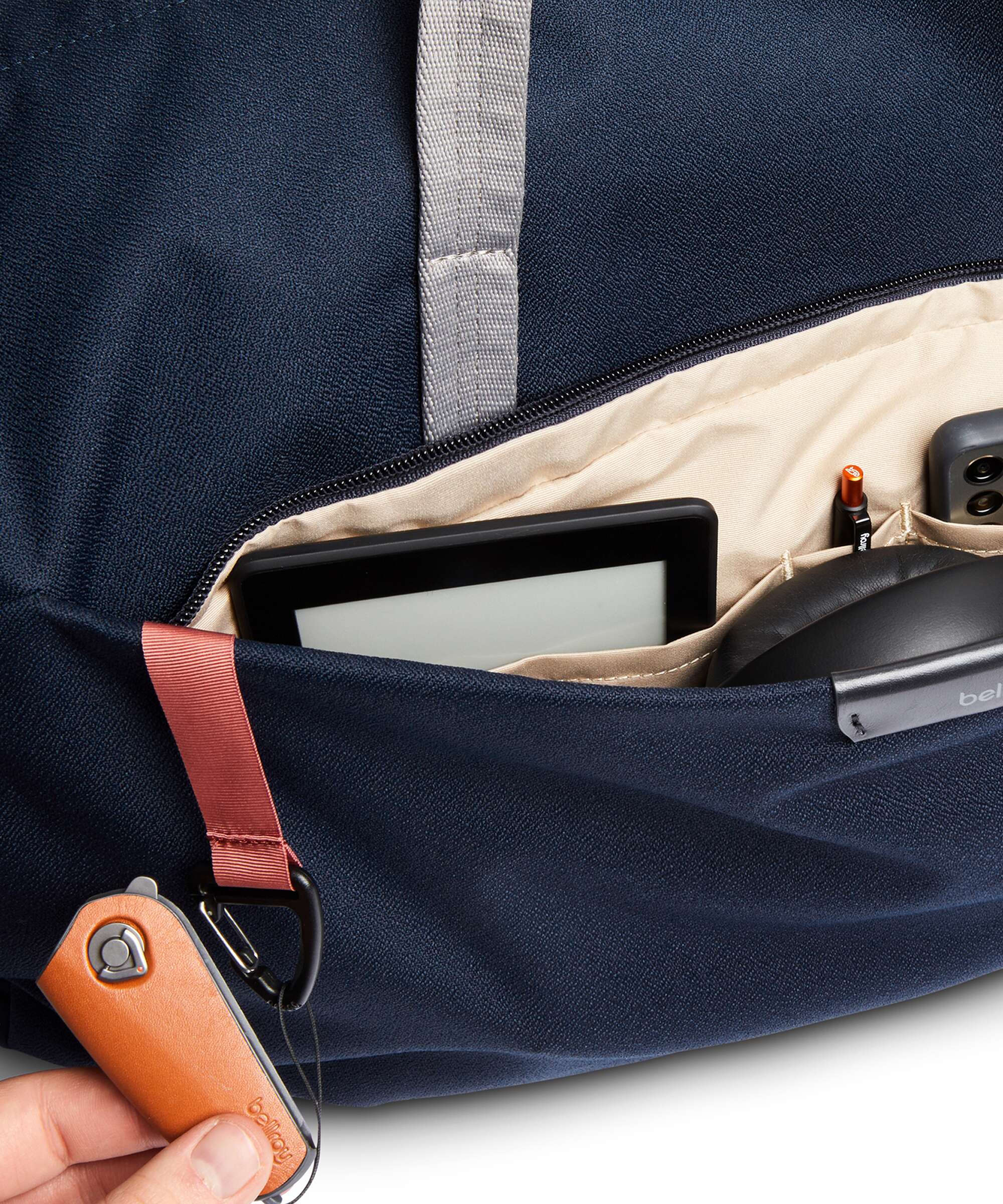 Bellroy Classic 45L Weekend bag navy