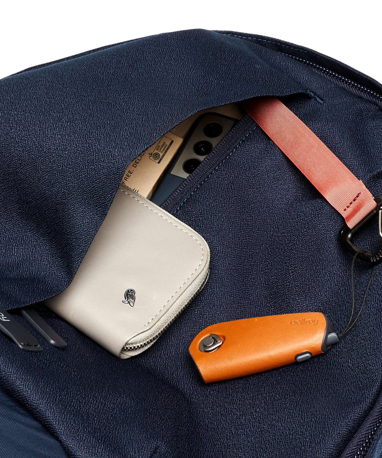 Bellroy Classic 24 Plus Backpack navy