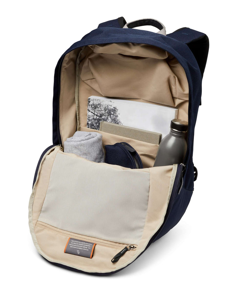 Bellroy Classic 24 Plus Backpack navy