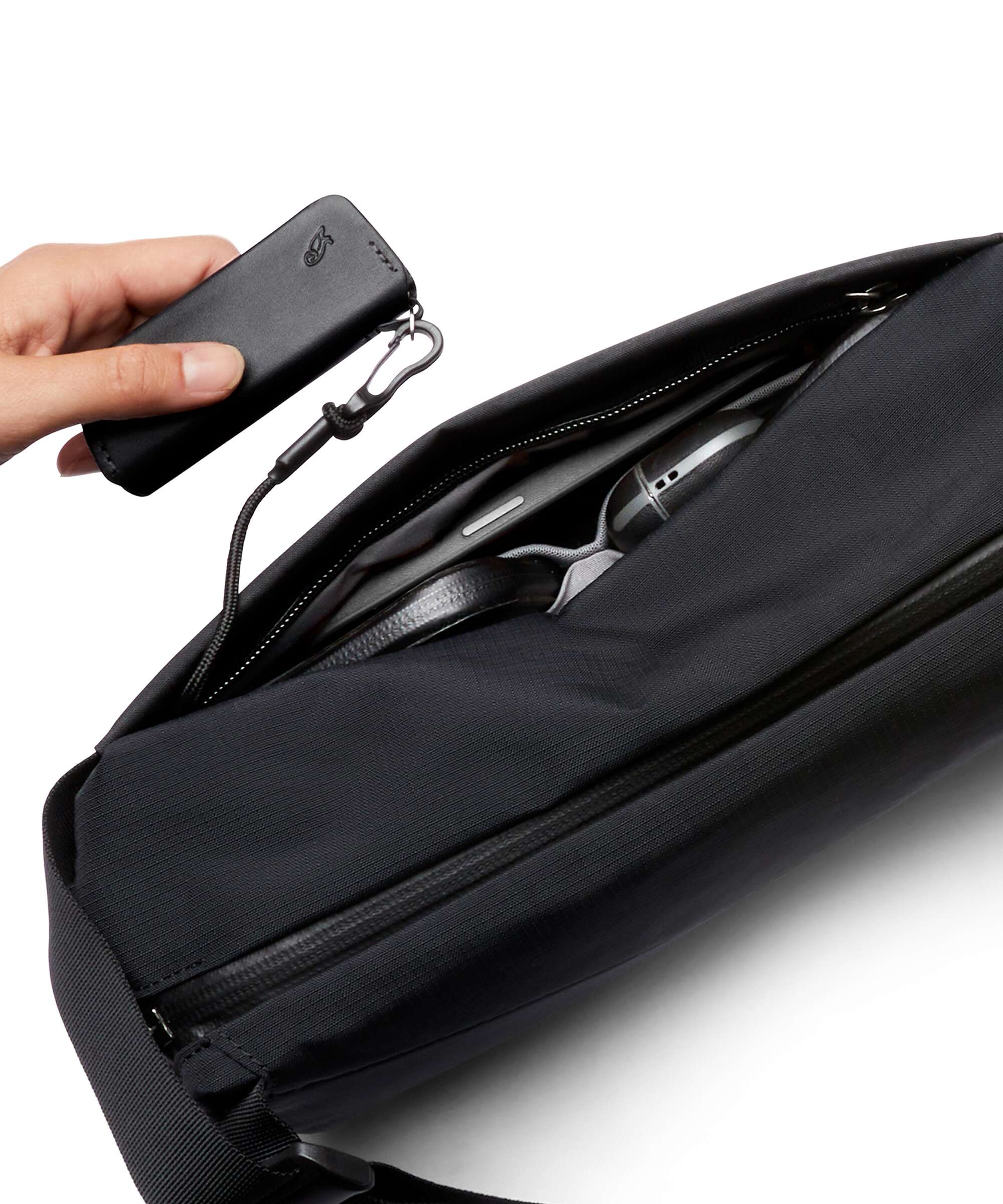 Bellroy Venture 6L Sling bag black