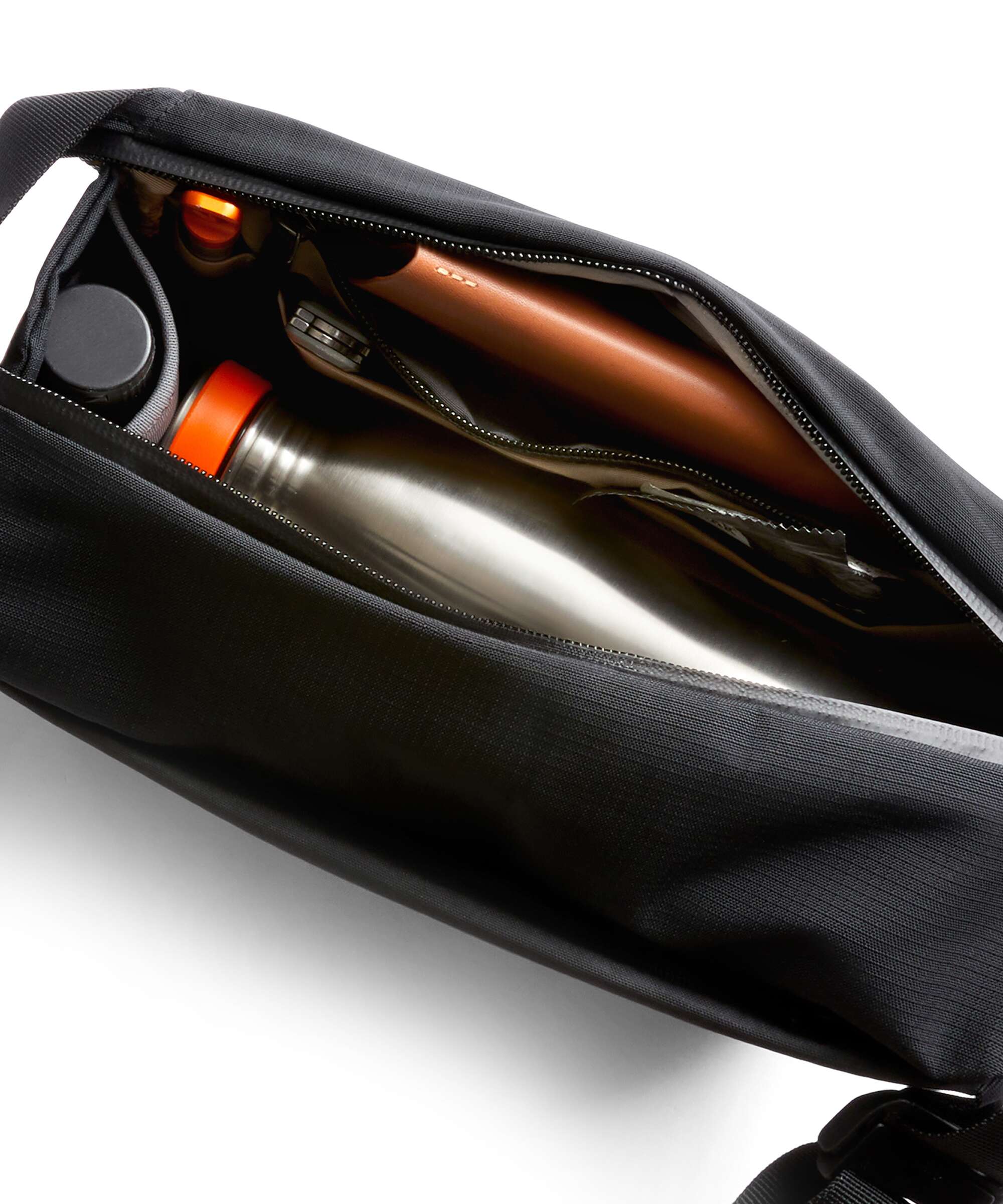 Bellroy Venture 6 Sling bag black