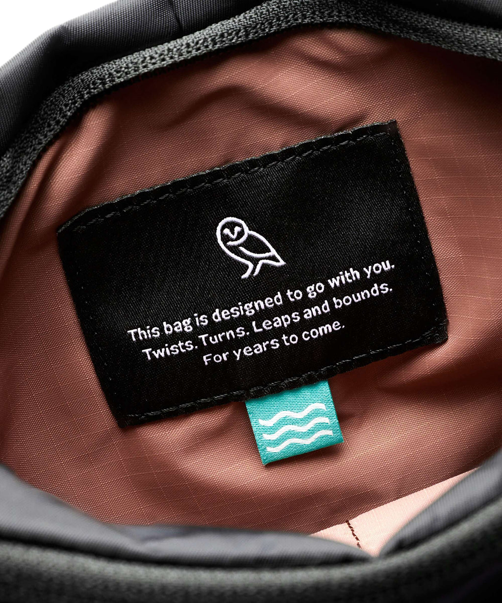 Bellroy Laneway 03. Mai Crossbody bag ink