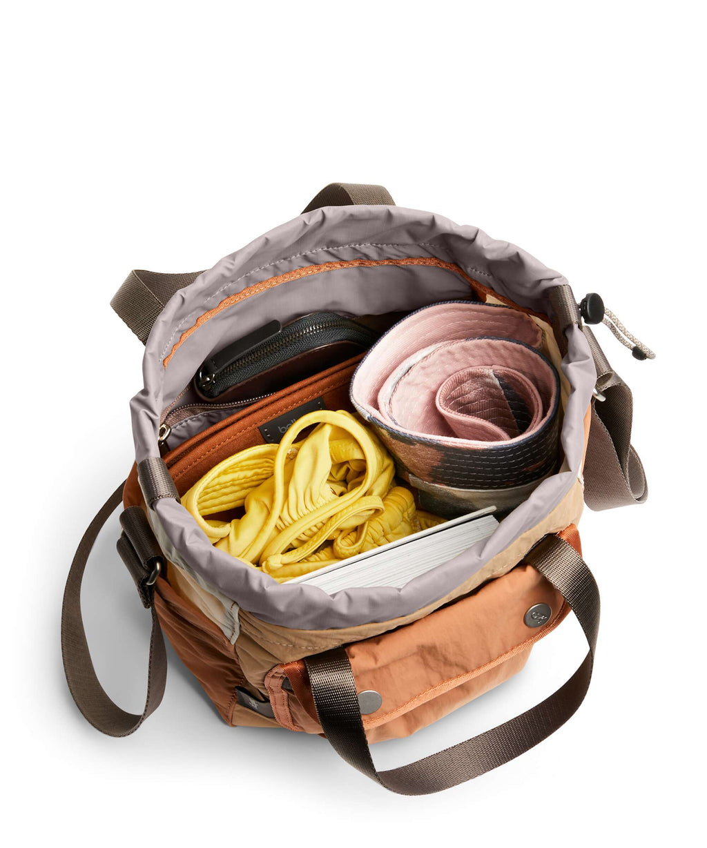 Bellroy Cinch 9L Bucket bag sand dune