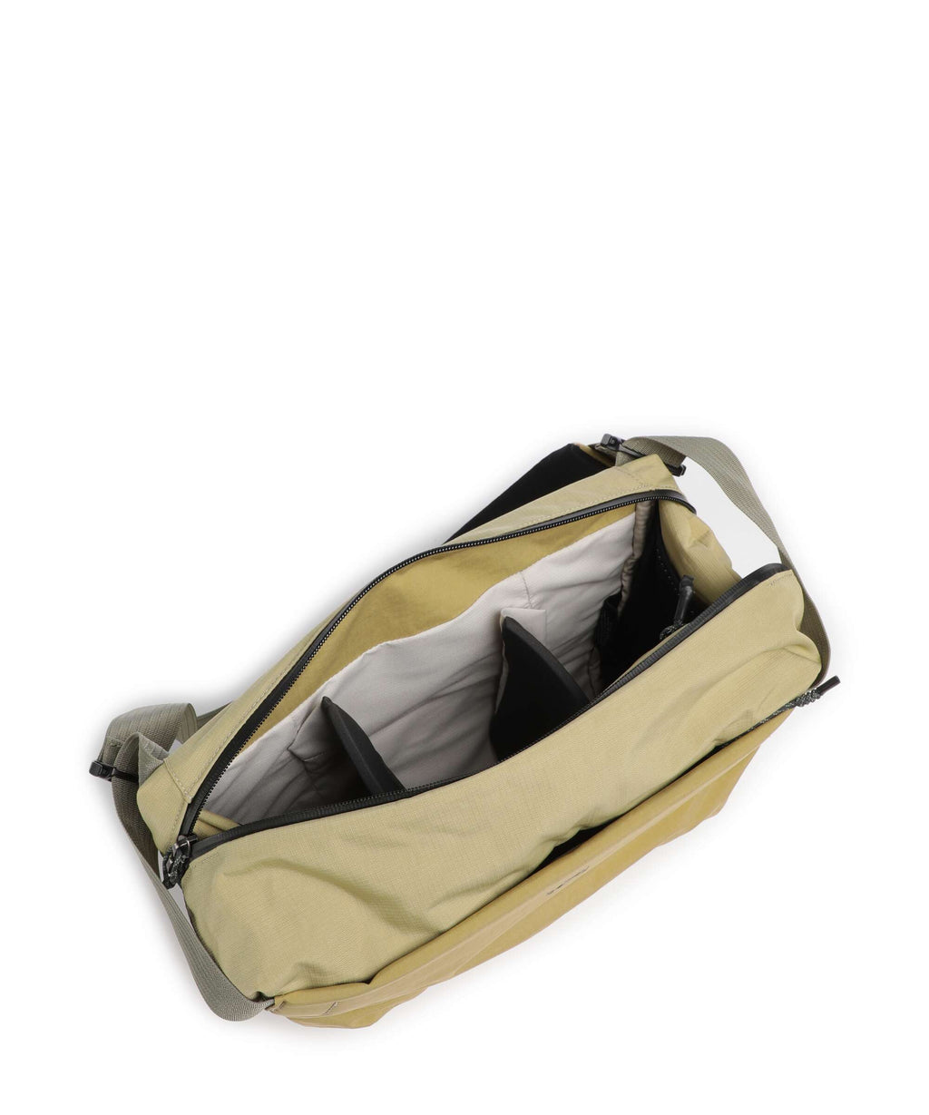 Bellroy Venture 10L Camera Fanny pack safari