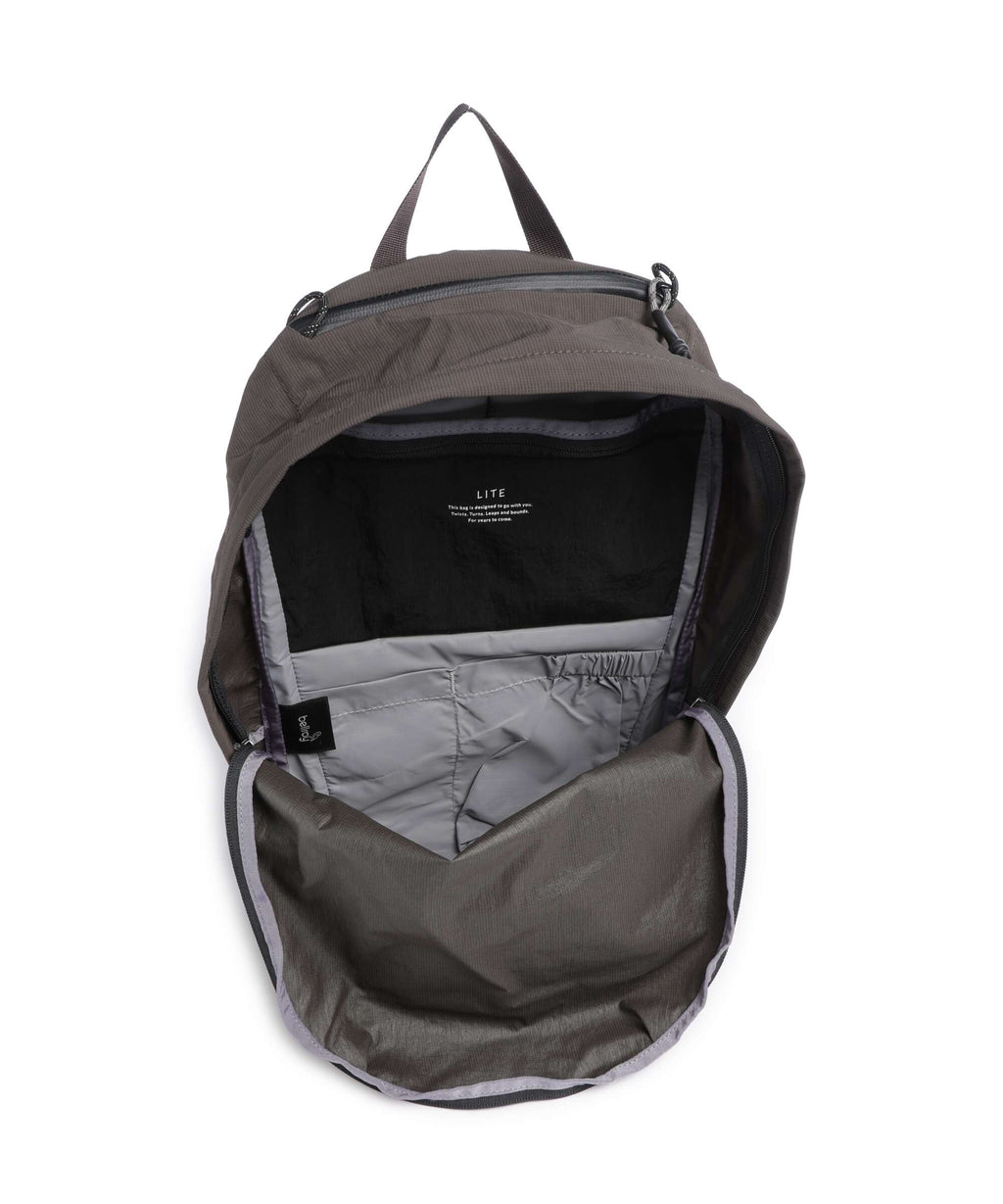 Bellroy Lite 20 Backpack riverrock