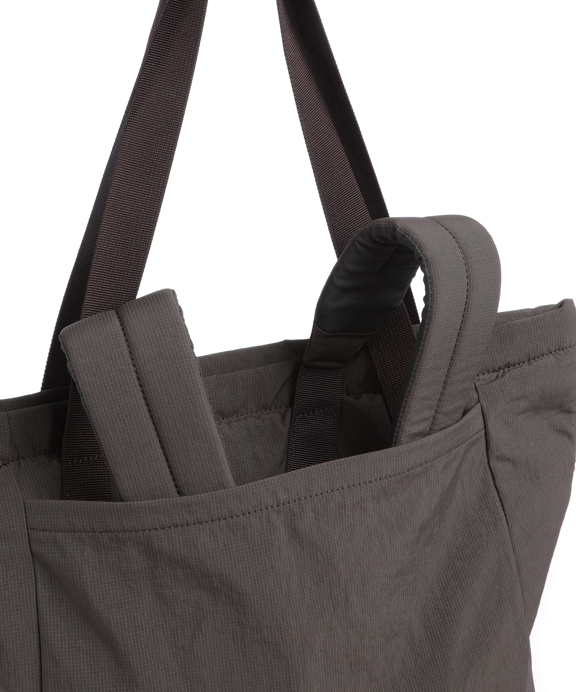 Bellroy Lite 18 Backpack bag riverrock